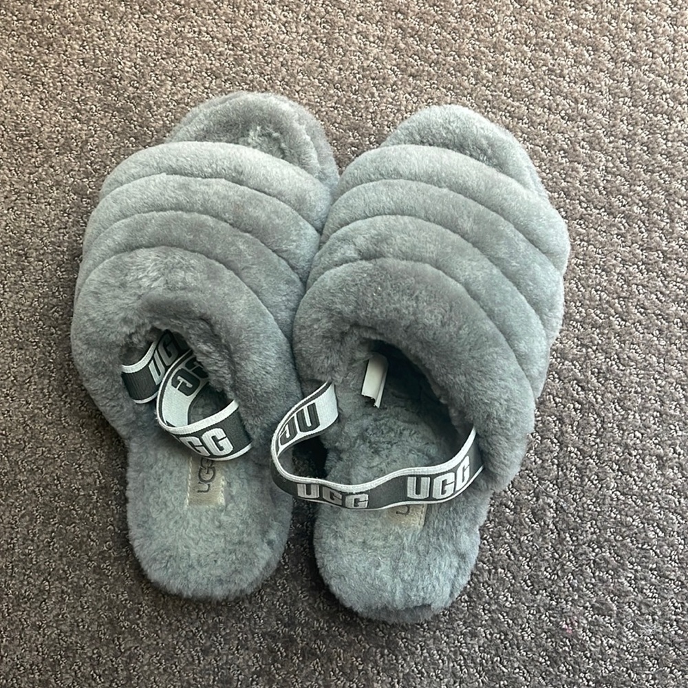 good condition ugg slippers size 7